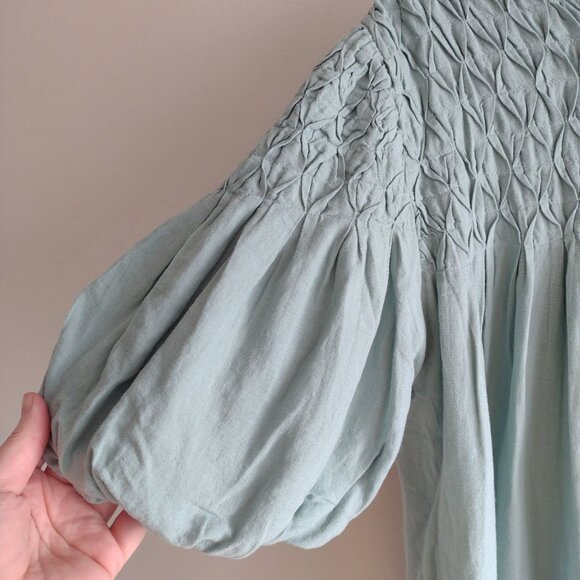 Anthropologie Liza Smocked Puff Sleeve Top L NEW Soft Green Relaxed Linen Blouse - Picture 2 of 9